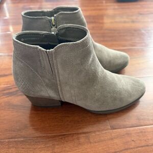 Blondo Ankle Boot Gazelle Suede Chelsea Waterproof Gray Size 7M